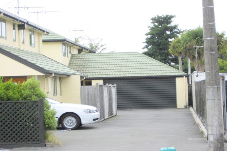 Photo of property in 118a Packe Street, Edgeware, Christchurch, 8013