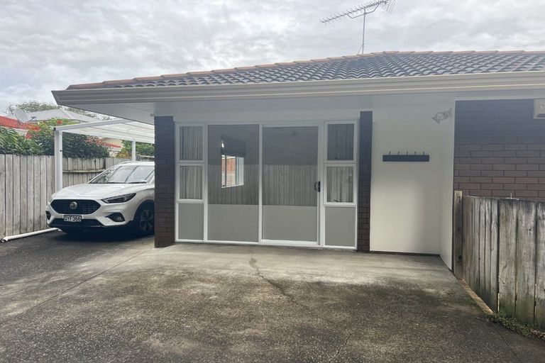Photo of property in 5/29 Puriri Avenue, Greenlane, Auckland, 1051