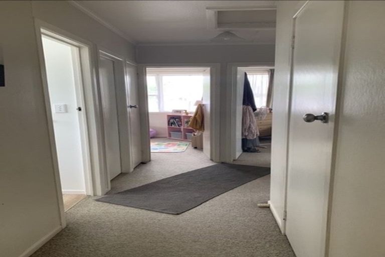 Photo of property in 1 Tararua Place, Tokoroa, 3420