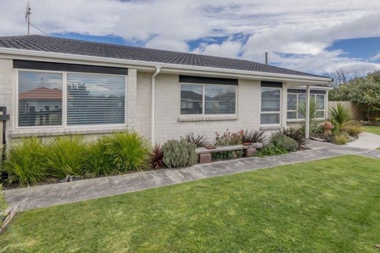 Photo of property in 20 Beach Haven Place, Paraparaumu Beach, Paraparaumu, 5032