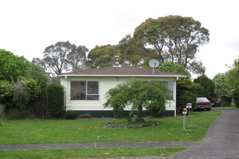 Photo of property in 1/10 Gloaming Place, Conifer Grove, Takanini, 2112