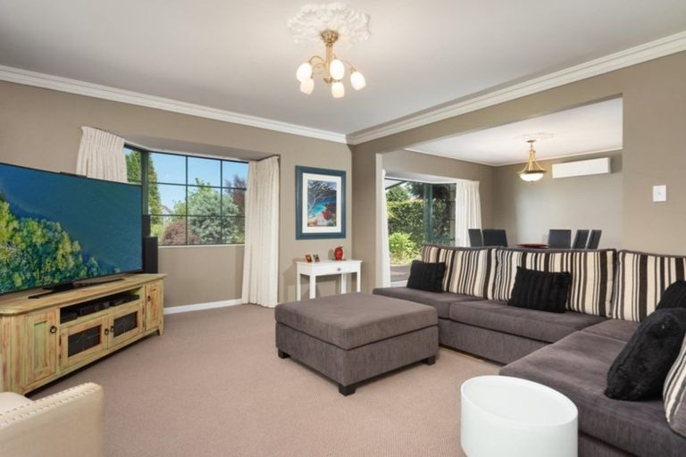 Photo of property in 1 Saunders Place, Te Puke, 3119