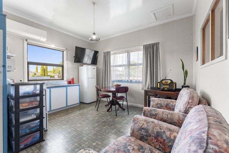 Photo of property in 645 Ferguson Street, Terrace End, Palmerston North, 4410