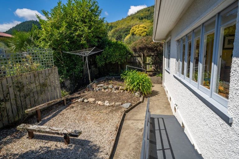Photo of property in 129 Waimea Road, Nelson South, Nelson, 7010