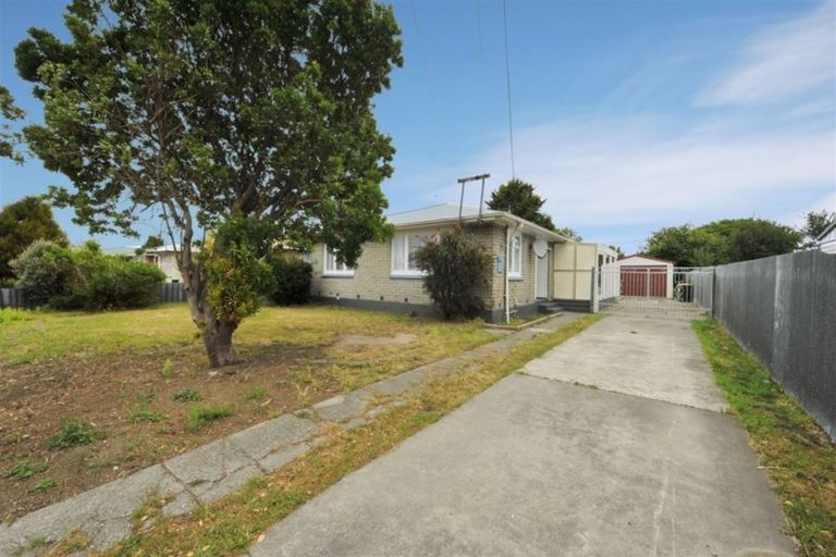 Photo of property in 59 Lyndhurst Crescent, Aranui, Christchurch, 8061