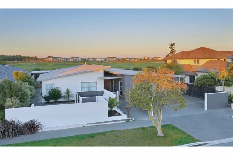 Photo of property in 546 Bower Avenue, Parklands, Christchurch, 8083
