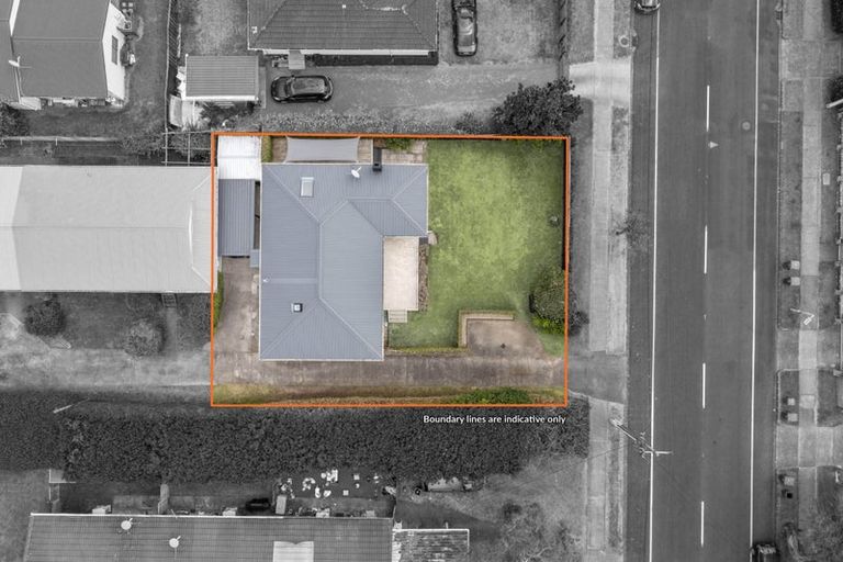 Photo of property in 1/50 Muir Avenue, Mangere Bridge, Auckland, 2022