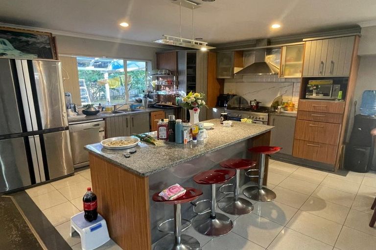 Photo of property in 10 Agapanthus Place, Flat Bush, Auckland, 2016