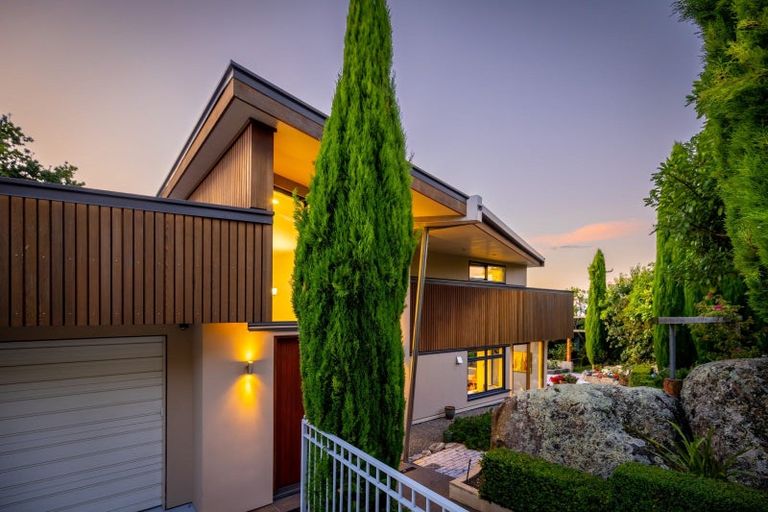 Photo of property in 28 The Cliffs, Britannia Heights, Nelson, 7010