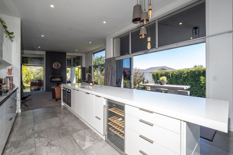 Photo of property in 12 Kelburn Place, Tinwald, Ashburton, 7700