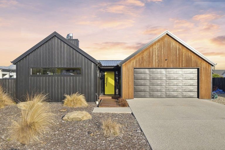 Photo of property in 54 Sherwin Avenue, Albert Town, Wanaka, 9305