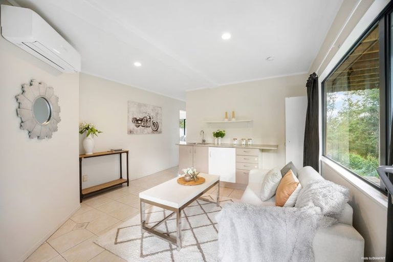 Photo of property in 57b Lonely Road, Fairview Heights, Auckland, 0632