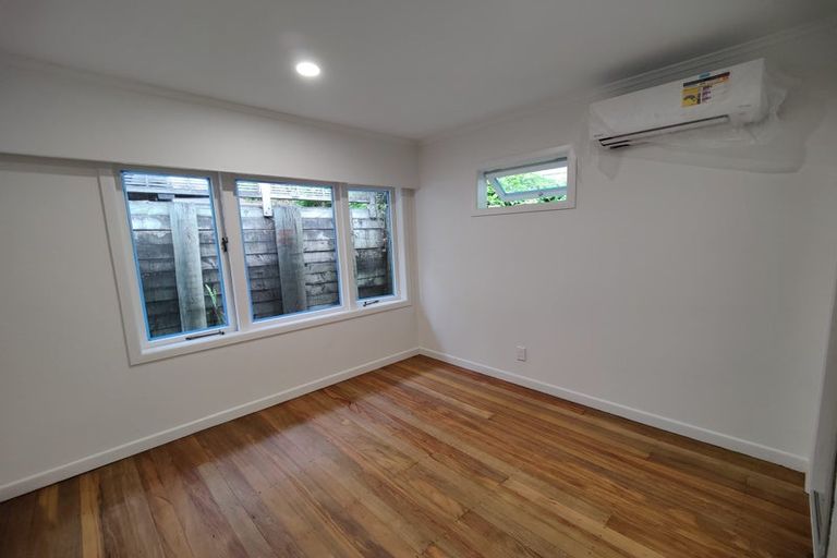 Photo of property in 32 Monarch Avenue, Hillcrest, Auckland, 0627
