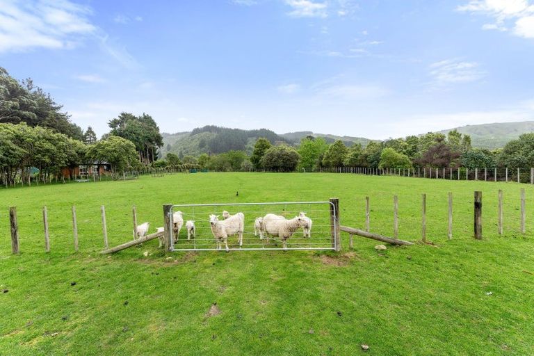 Photo of property in 76 Parenga Road, Hautere, Otaki, 5582