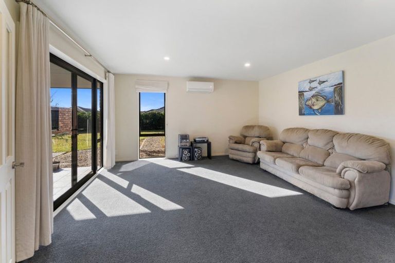 Photo of property in 10 Lobank Place, Richmond, 7020