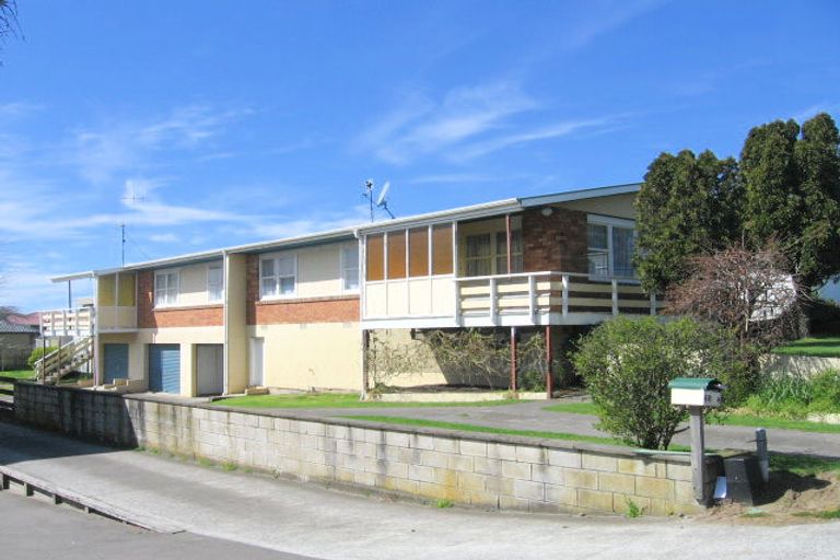 Photo of property in 490 Maunganui Road, Mount Maunganui, 3116