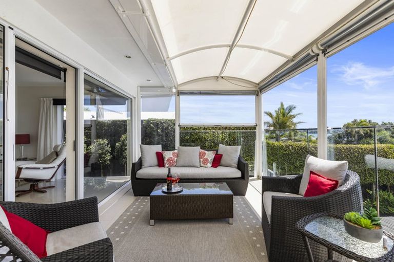 Photo of property in 100 Bramley Drive, Farm Cove, Auckland, 2012