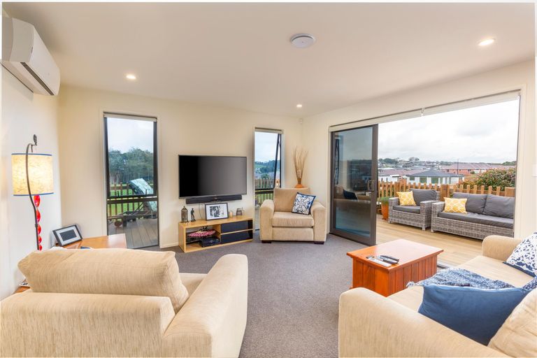 Photo of property in 51 Anselmi Ridge Road, Pukekohe, 2120