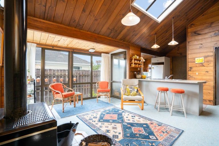 Photo of property in 42 Williams Street, Cambridge, 3434