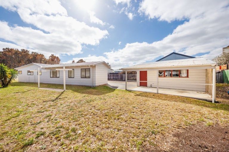 Photo of property in 14 Cousins Avenue West, Foxton Beach, Foxton, 4815