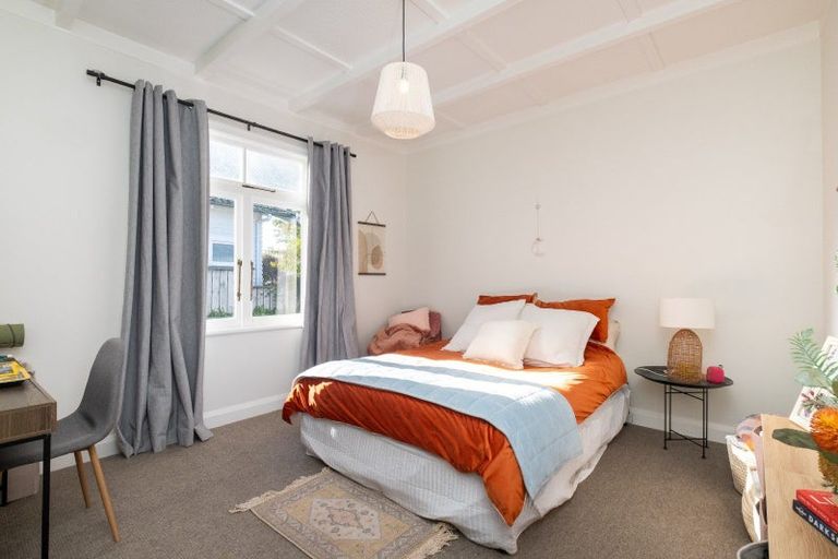 Photo of property in 111 Duchess Crescent, Mayfair, Hastings, 4122