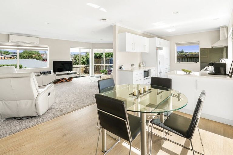 Photo of property in 36 Pointon Glade, Grandview Heights, Hamilton, 3200