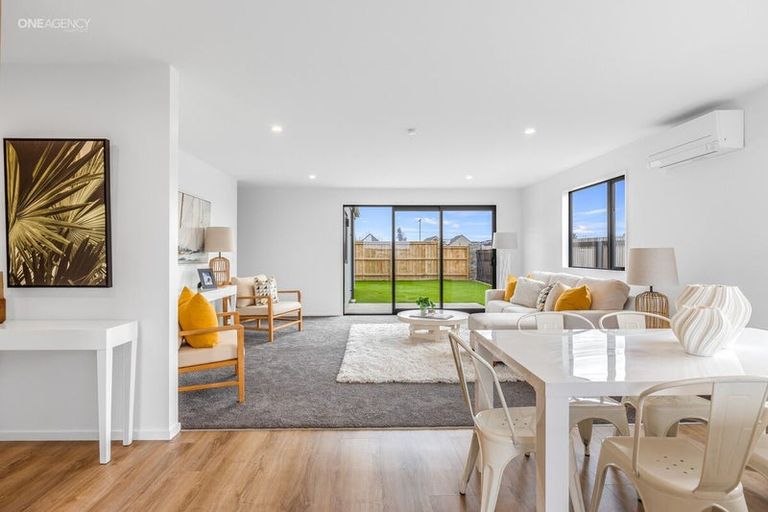 Photo of property in 19 Cassia Way, Rolleston, 7614