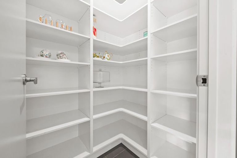 Photo of property in 19 Teatree Close, Huntington, Hamilton, 3210