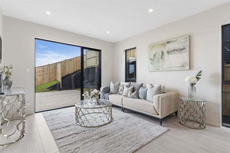 Photo of property in 22 Bendridge Street, Flat Bush, Auckland, 2019