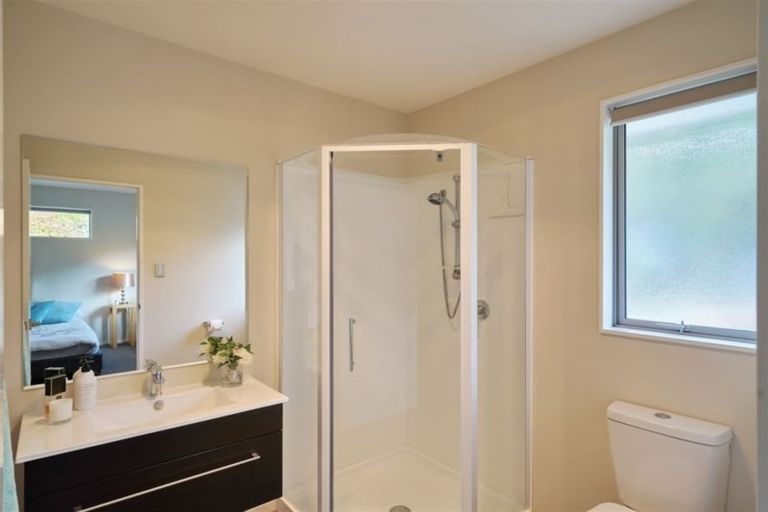 Photo of property in 14 Virginia Lane, Mount Pleasant, Christchurch, 8081