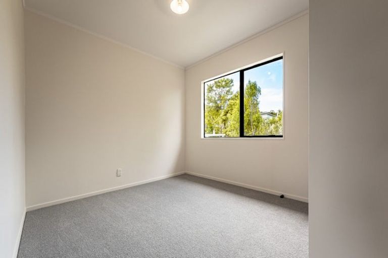 Photo of property in 18 Shadon Place, Stanmore Bay, Whangaparaoa, 0932
