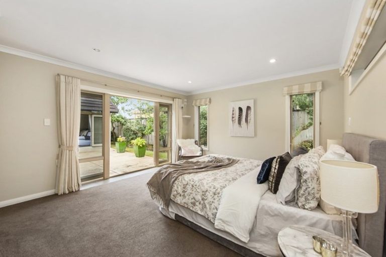 Photo of property in 2 Oldfield Court, Huntington, Hamilton, 3210