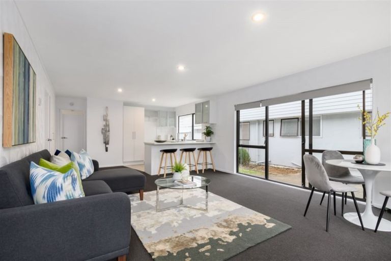 Photo of property in 85 Sunderlands Road, Bucklands Beach, Auckland, 2012