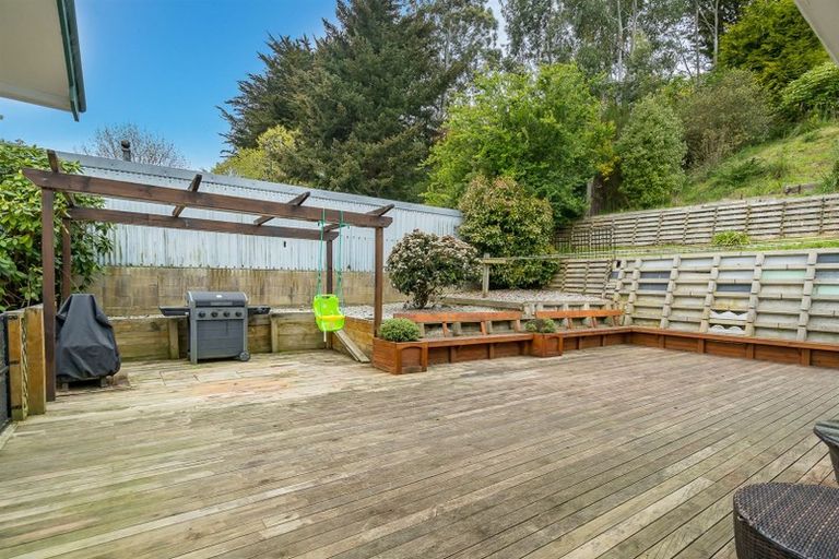 Photo of property in 8 Greenhithe Street, Waihola, Milton, 9073