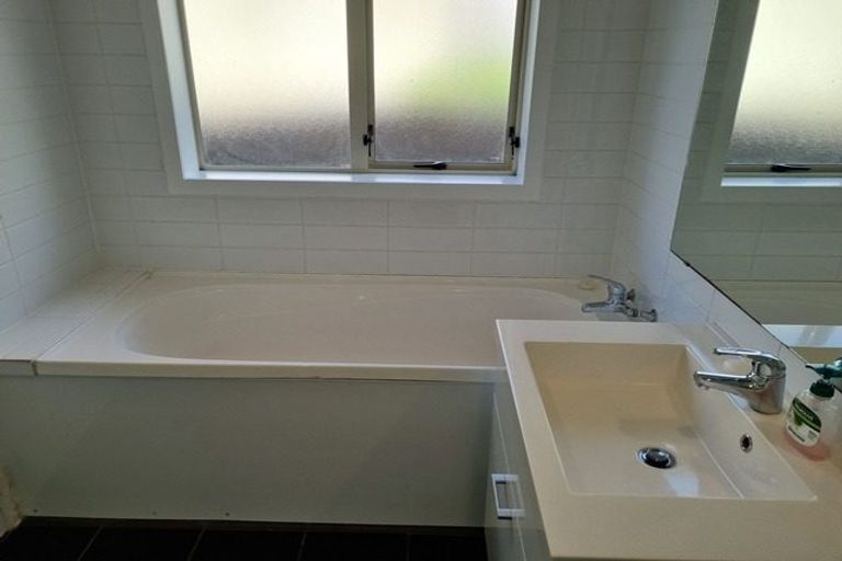 Photo of property in 444c West Coast Road, Glen Eden, Auckland, 0602