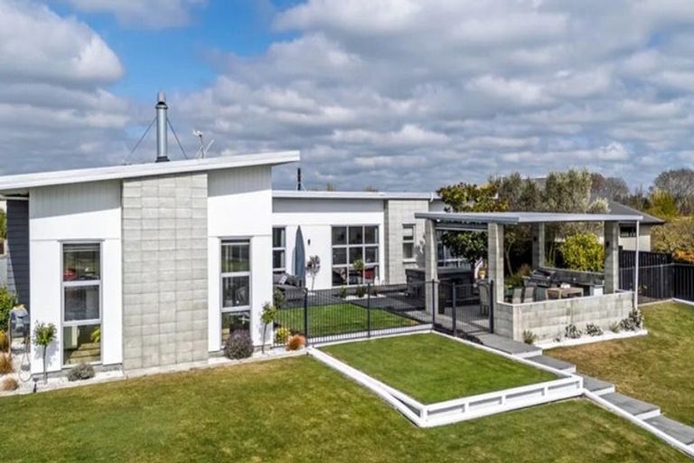 Photo of property in 21 Torbay Avenue, Huntingdon, Ashburton, 7774