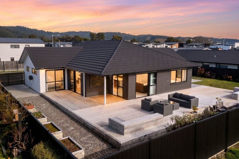 Photo of property in 89 Mawai Hakona Drive, Wallaceville, Upper Hutt, 5018