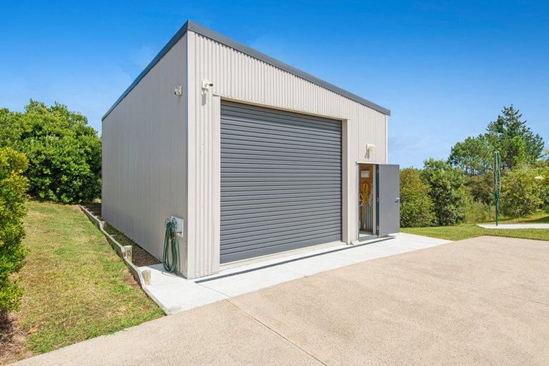 Photo of property in 155 West Road, Kaukapakapa, 0873