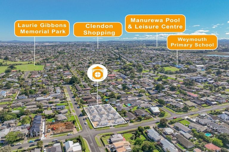 Photo of property in 17 Lane Road, Weymouth, Auckland, 2103