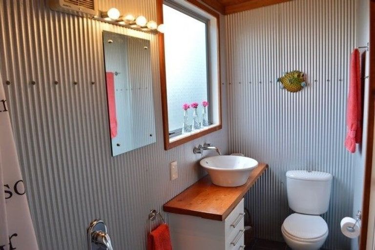 Photo of property in 22 Babbacombe Avenue, Otaki Beach, Otaki, 5512