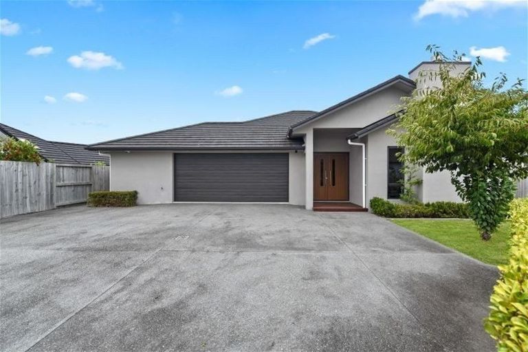 Photo of property in 8 Platina Place, Flagstaff, Hamilton, 3210