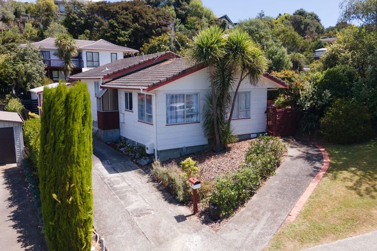 Photo of property in 11 Staithes Drive North, Whitby, Porirua, 5024