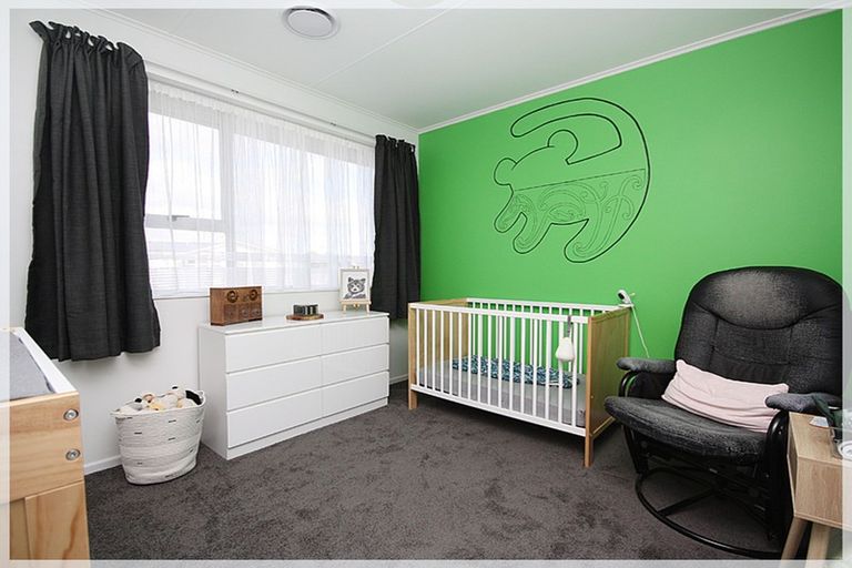 Photo of property in 63 Hinemoa Street, Levin, 5510