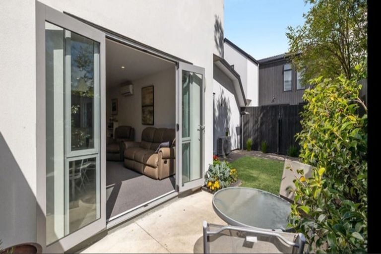 Photo of property in 25c Champion Street, Edgeware, Christchurch, 8013