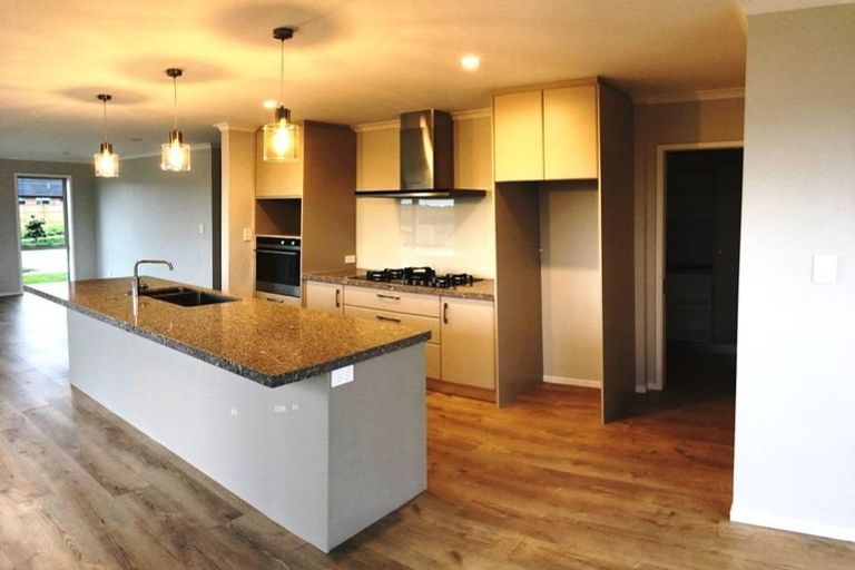 Photo of property in 24 Resolution Drive, Gulf Harbour, Whangaparaoa, 0930