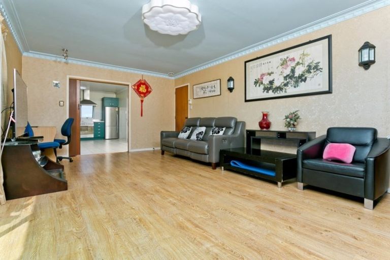 Photo of property in 4/205 Onewa Road, Birkenhead, Auckland, 0626