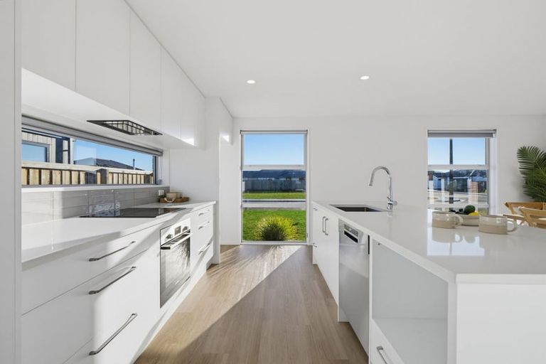 Photo of property in 39 Chambers Avenue, Woodend, 7610