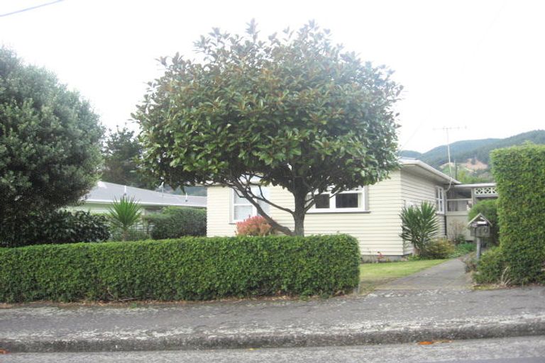 Photo of property in 112 Tilley Road, Paekakariki, 5034