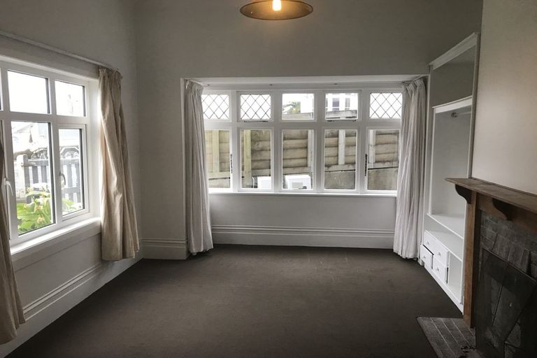 Photo of property in 107 Salamanca Road, Wellington Central, Wellington, 6011