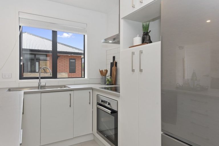 Photo of property in 33 Haultain Street, Fairfield, Hamilton, 3214